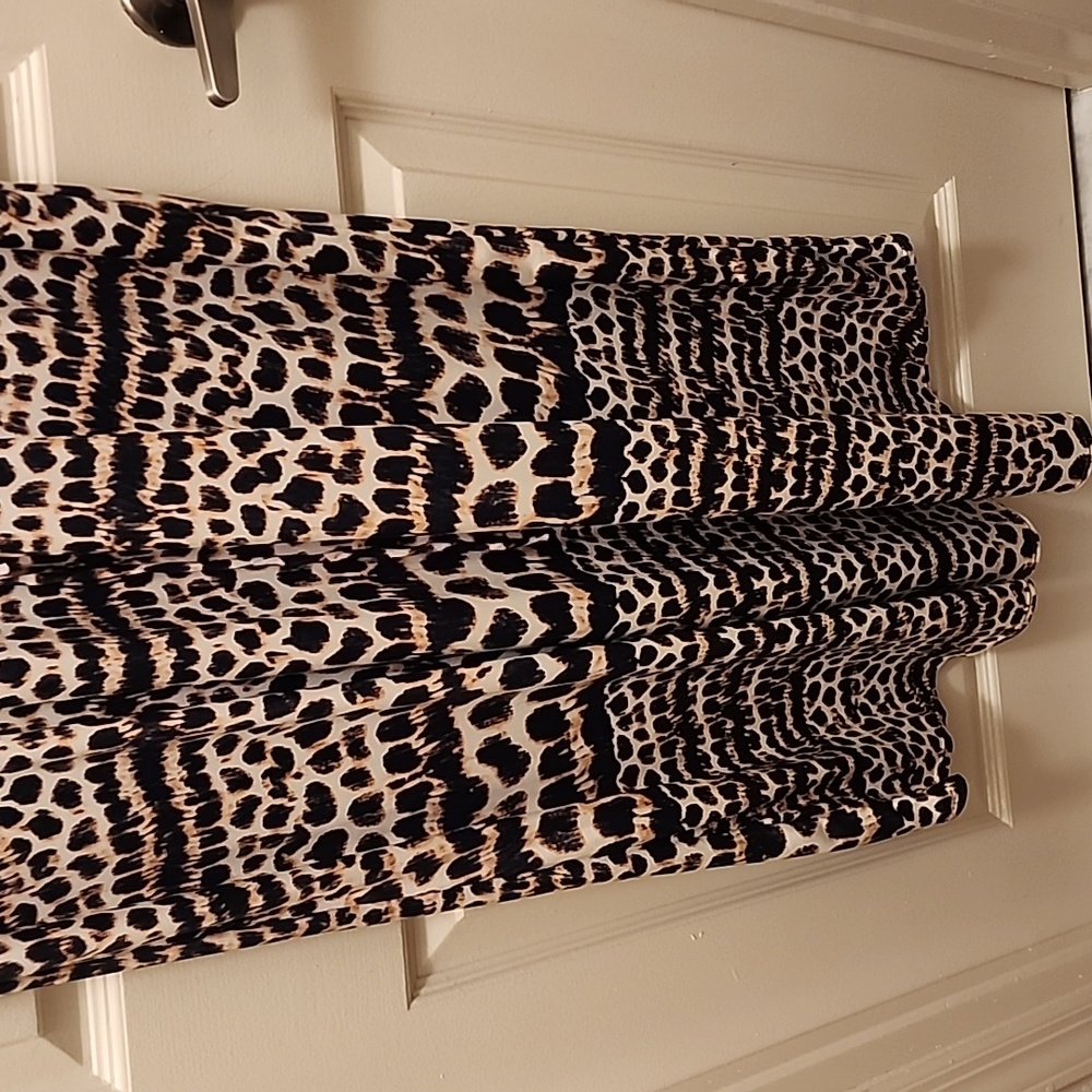 Dress - Picture 5 of 5